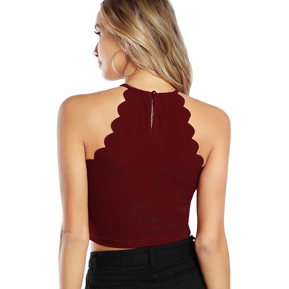 Scalloped Halter Neck Crop Top - Picture 3 of 3
